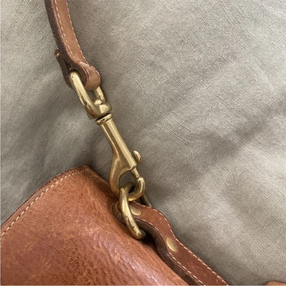 Territory Ahead Classic Brown Leather Bag - Picture 3 of 6